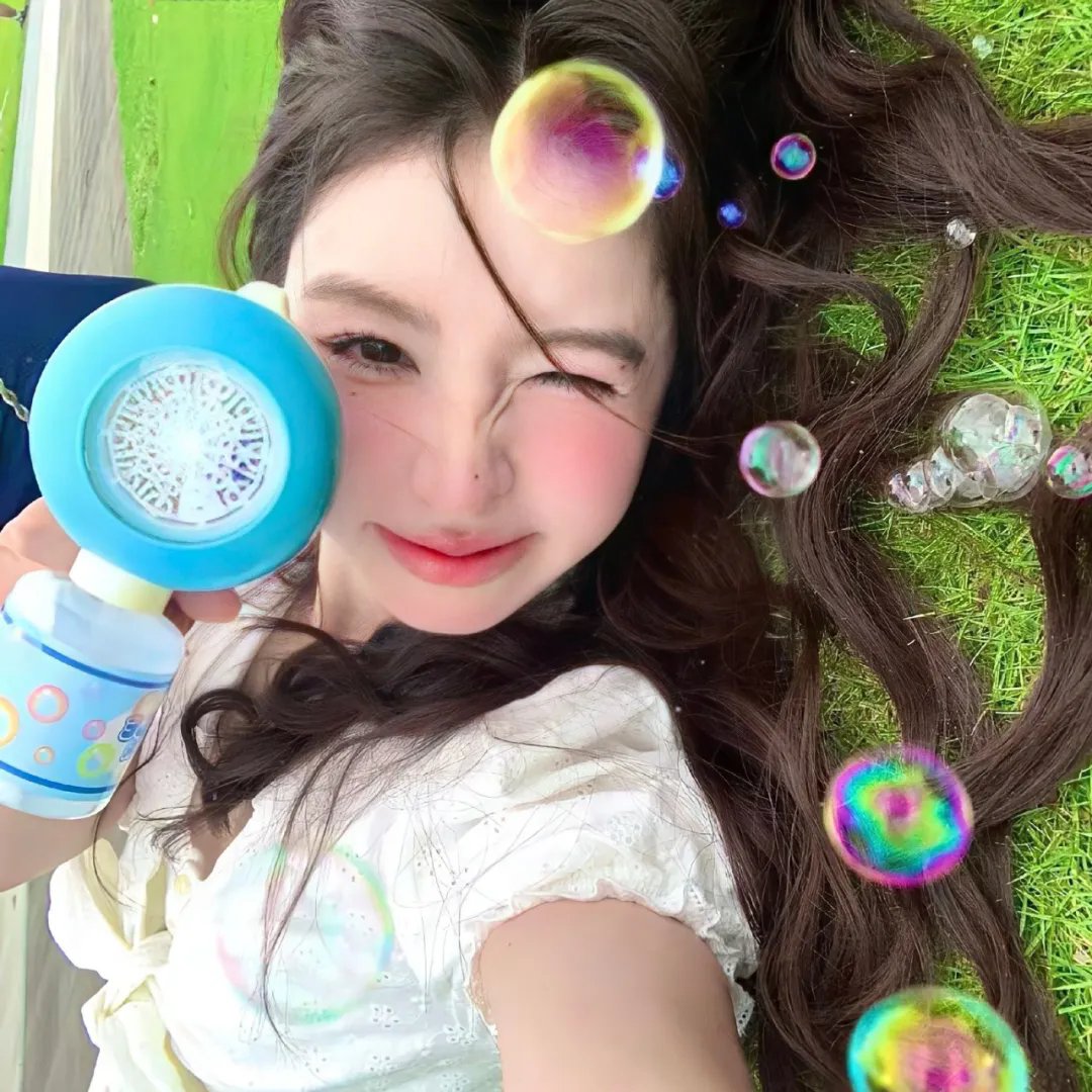 买地方报的女人：作家杉本隆治的推理